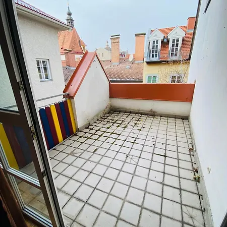 Mit Balkon, Zentrum *