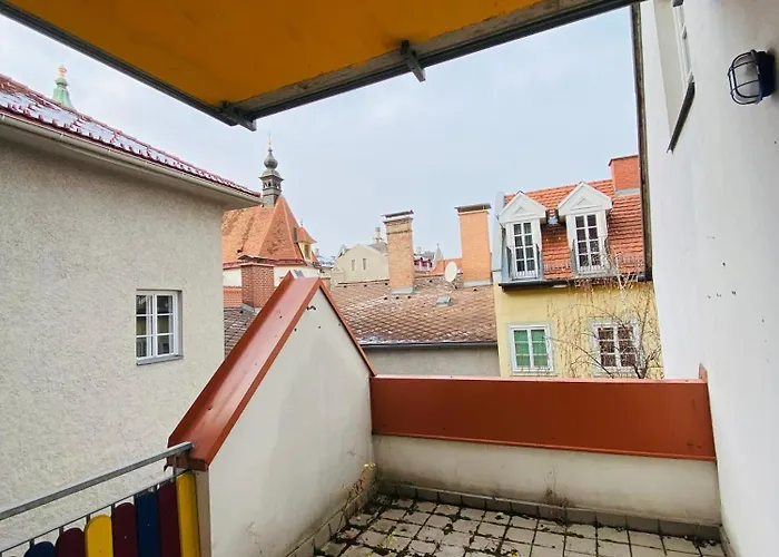 Apartamento Mit Balkon, Zentrum Graz
